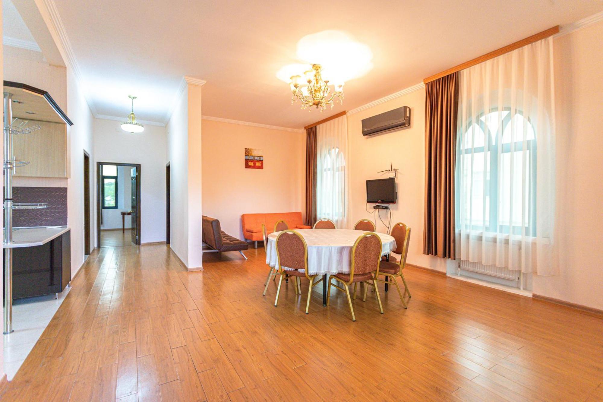 Chabiant Guesthouse Chateau Monolit Ikinci Yeniyol Exterior foto